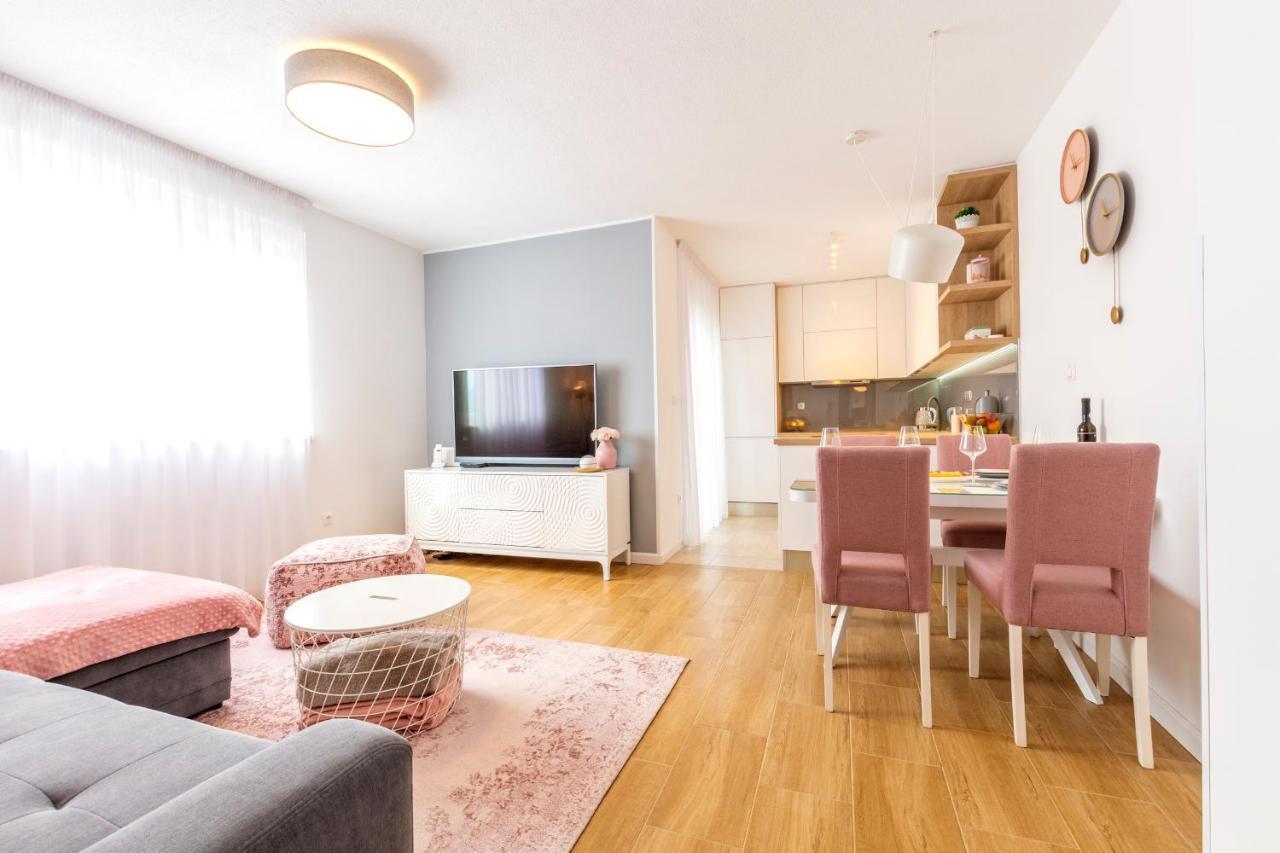 Rose Apartment Kastela Ngoại thất bức ảnh